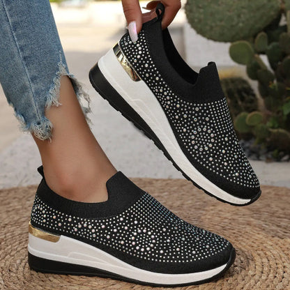 Sportiga slip-on-träningsskor i mesh med strasstenar för kvinnor